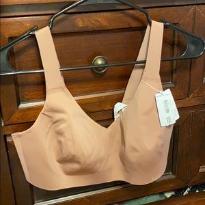 NWT Lululemon Like Nothing Bra